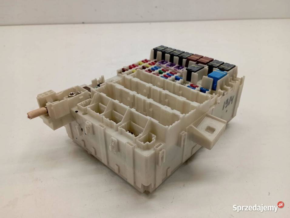 MODUŁ BSI SKRZYNKA BEZPIECZNIKÓW TF0G010 12 B osobowe