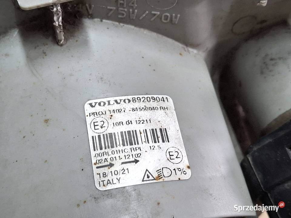 VOLVO FL EURO 6 FE REFLEKTOR PRAWY ORYGINAŁ LED Bieleń