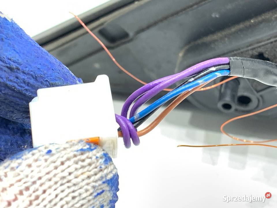 LUSTERKO PRAWY MAZDA 6 GY Kombi 0208 Titanium osobowe