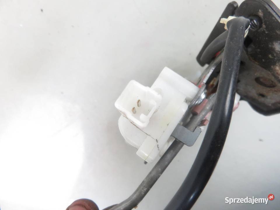 ZAMEK KLAPY MAZDA 5 CR19 osobowe