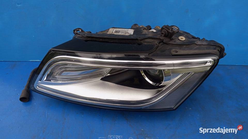 Reflektor Audi Q5 SQ5 8R0941753C Nowy Tomyśl