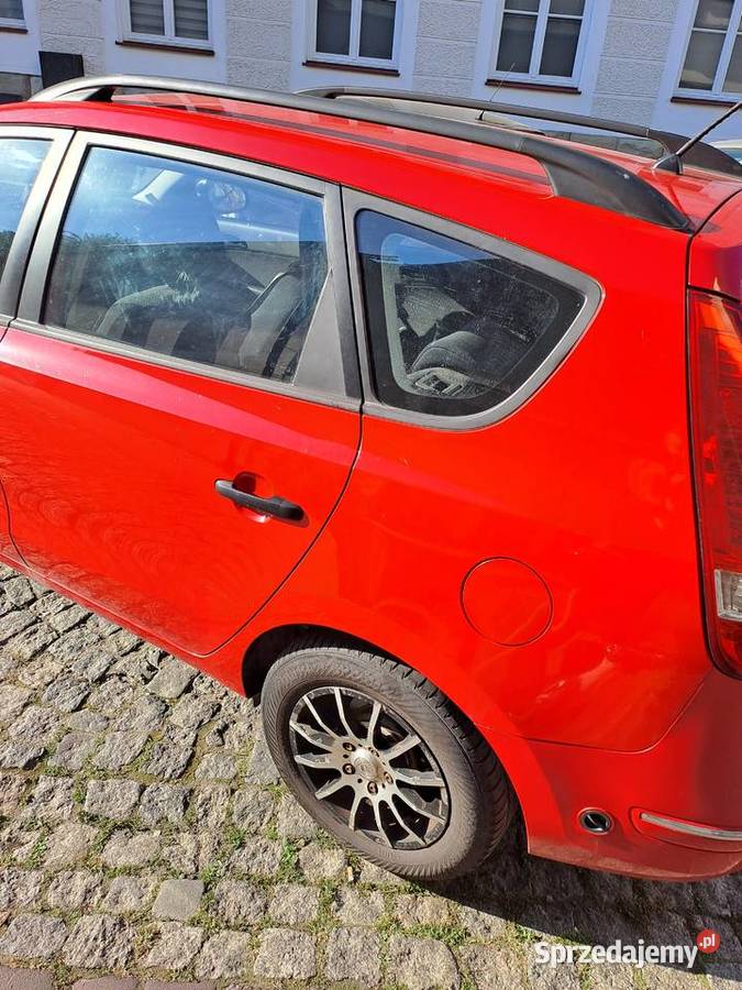 Hyundai I30 16 Classic Benzyna GAZ prod 2009 relingi dachowe i30 Bielsko-Biała