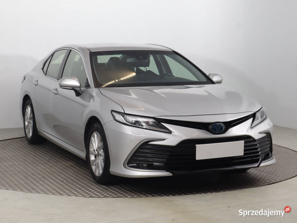 Toyota Camry 25 Hybrid srebrny Bielany Wrocławskie