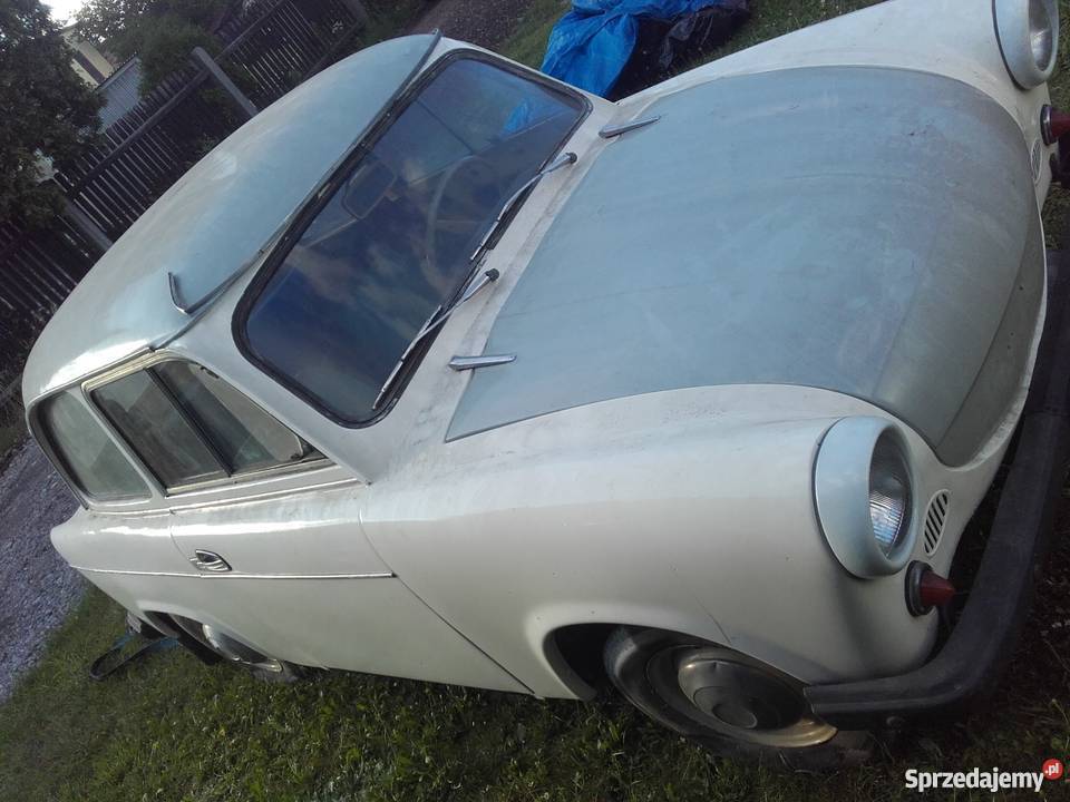 Trabant 600 z papierami uszkodzony Tarnowskie Góry