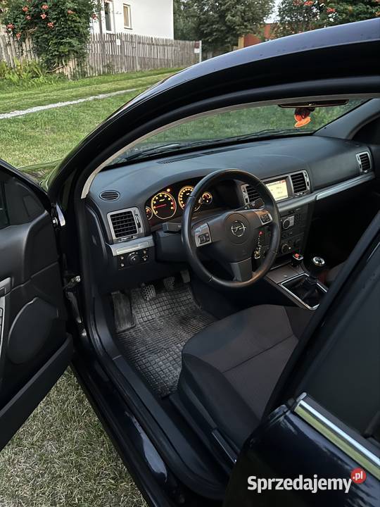 Opel Vectra C 18 160 przebiegu Zarejestrowany w Polsce sprzedam