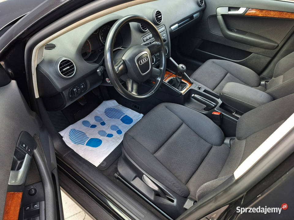 Audi A3 19TDi czarny 5DRZWI stan KLIMA alufelgi serwisowany w ASO