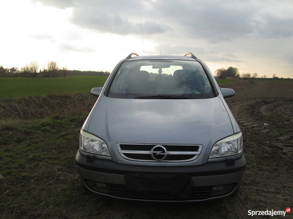 Opel Zafira 18 2003 r benzynagaz manualna Kościan