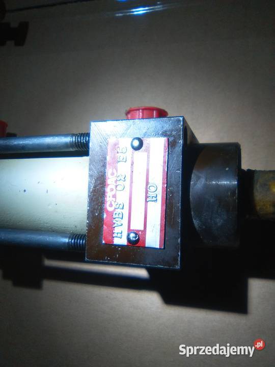 Siłowniki pneumatyczne CPOAC Poznań sprzedam
