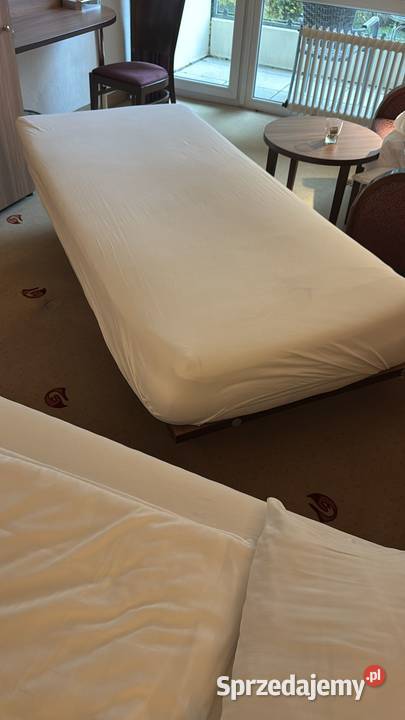Łóżka z materacami 90x200 w stanie Szczecin sprzedam