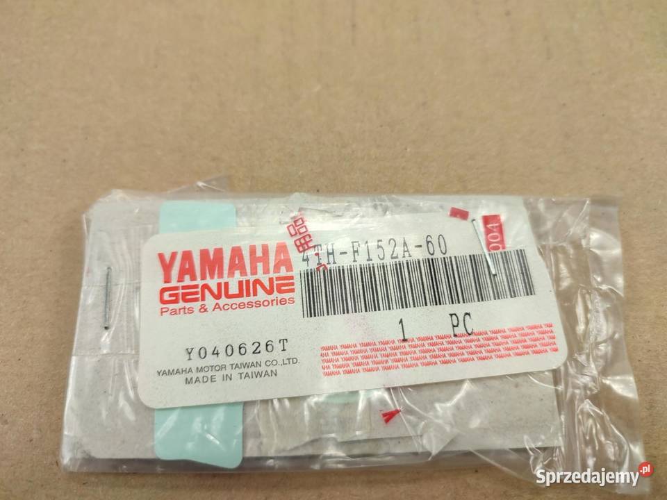 NAKLEJKA EMBLEMAT NA CZACHĘ YAMAHA YW100E