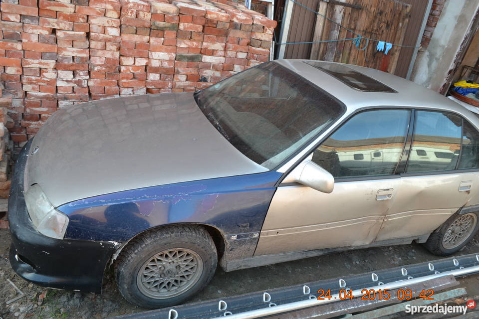 OMEGA A wszystkie części piaskowy metalik 1993 Rok produkcji 1993 Stargard