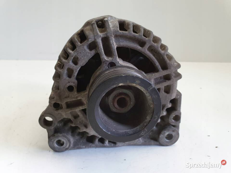 VW Beetle 16 8V ALTERNATOR 70A 06A903026B Janów