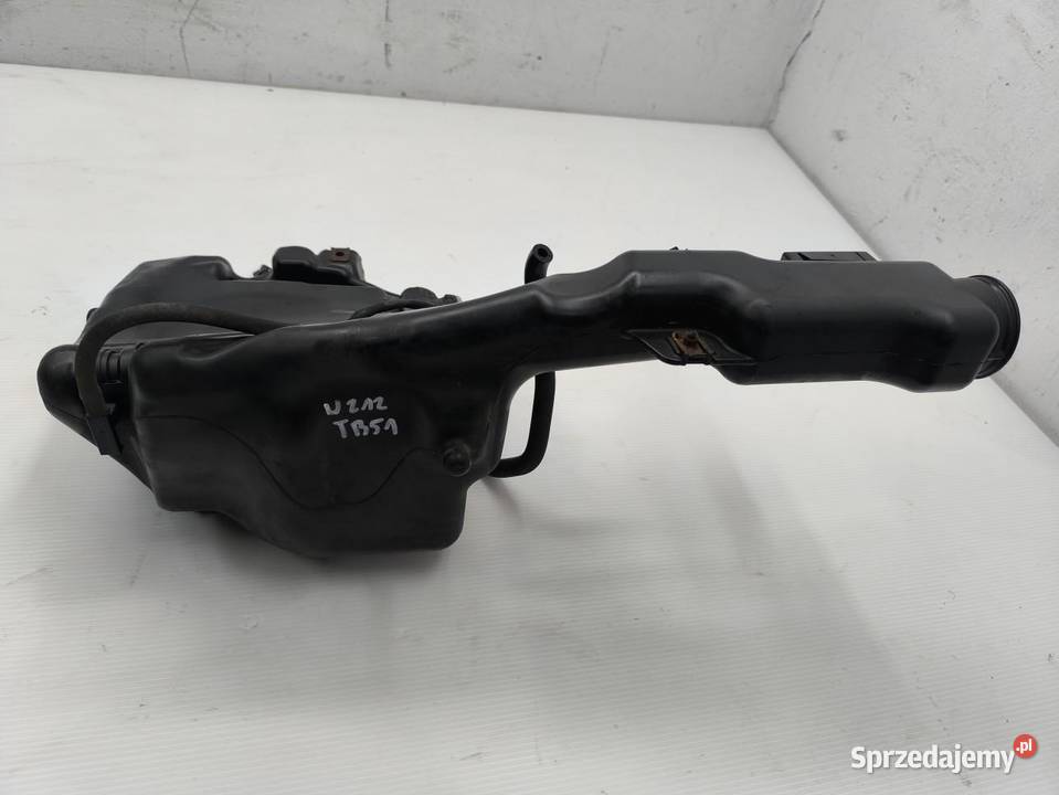 ZBIORNICZEK PŁYNU SPRYSKIWACZY MERCEDES ECLASA osobowe