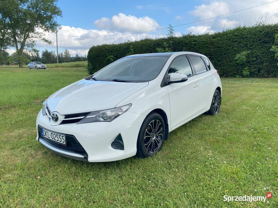 Toyota Auris 133 VVTi Life 2014 Salon Polska Kłodzko