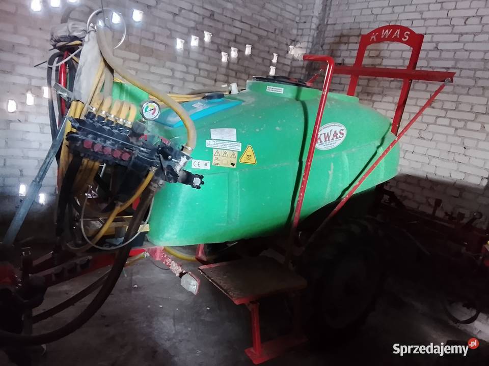 Opryskiwacz ciągany Kurów