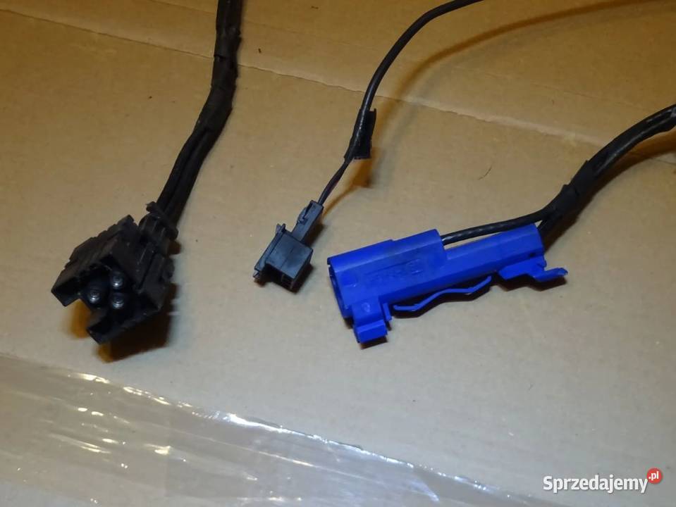 Przewód anteny radio navi gps telefon zestaw Sprzęt audio fabryczny Parcice sprzedam