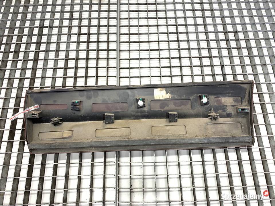 LISTWA DRZWI PRAWY TYŁ VW TROC Crossover