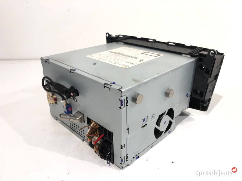 RADIO MERCEDES W204 A2049008605 0715 ODTWARZACZ