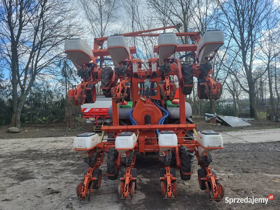 Kuhn maxima 8 kukurydza słonecznik Kamień-Kolonia sprzedam