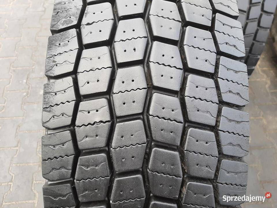 Opona używana ciężarowa 31580R225 MICHELIN 700 podlaskie Zaścianki