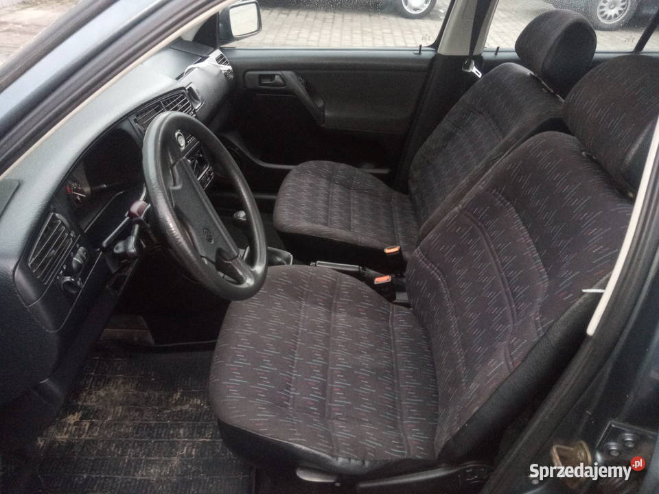 Sprzedam Volkswagen Golf 3 19tdi 1898cm3