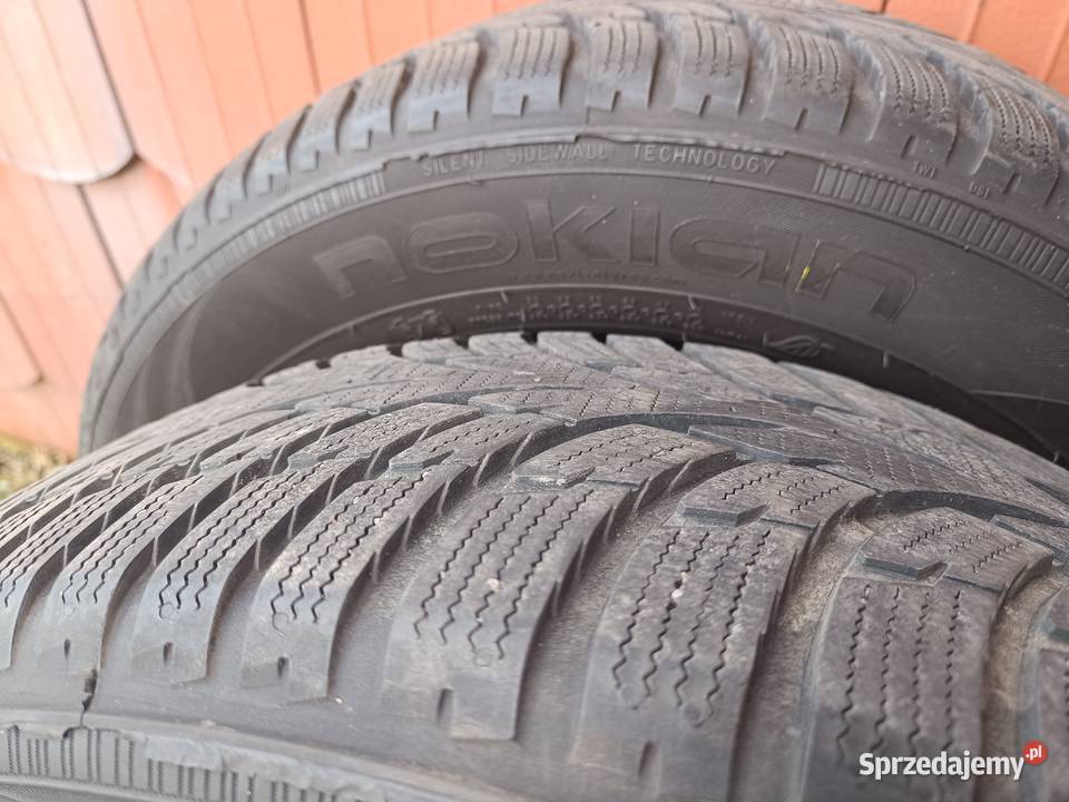 Opony zimowe używane Nokian 20560R16 92H komplet Radomsko