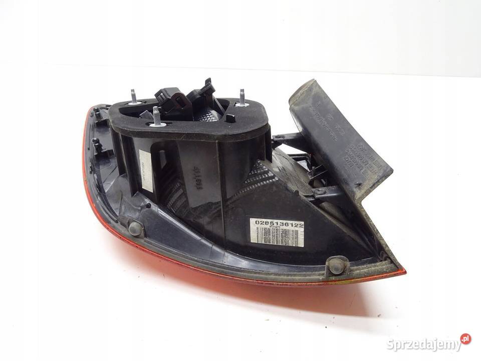 LAMPA PRAWA PRAWY TYŁ W BŁOTNIK 6J8945096D SEAT