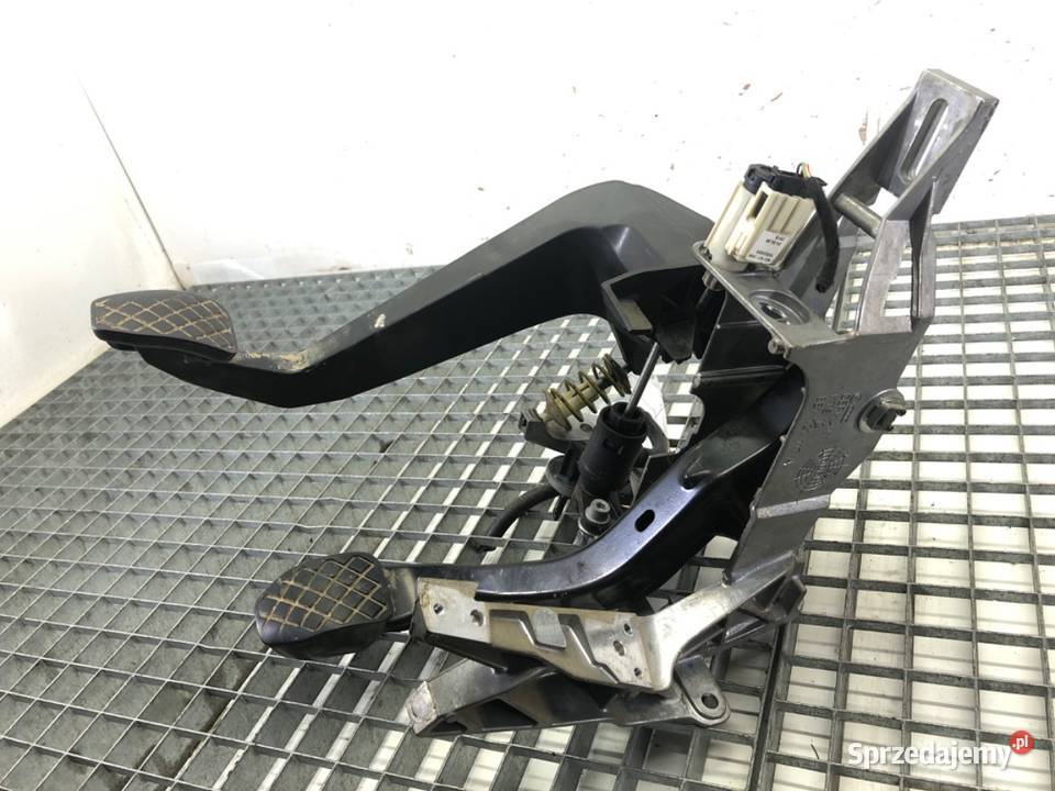 PEDAŁY MANUAL AUDI A4 B7 0408 19 116