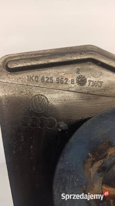 ZAŚLEPKA PODWOZIA PRAWY PRZÓD VW EOS 1K0825962B Części samochodowe sprzedam