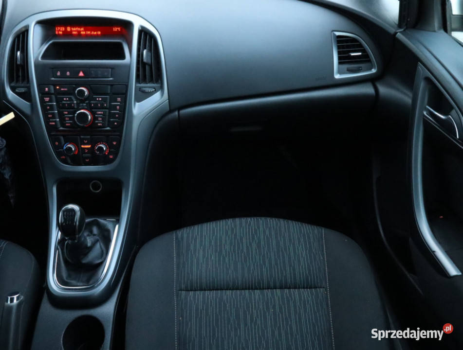 Opel Astra 13 CDTI Piaseczno sprzedam
