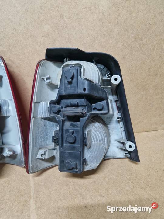 Vw touran lampa lewy prawy tył lewa tylna prawa Kopacz sprzedam