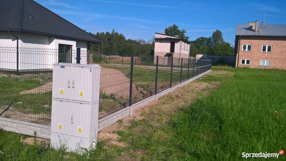 Ogrodzenia panelowe z siatki i betonowe Ksawerów