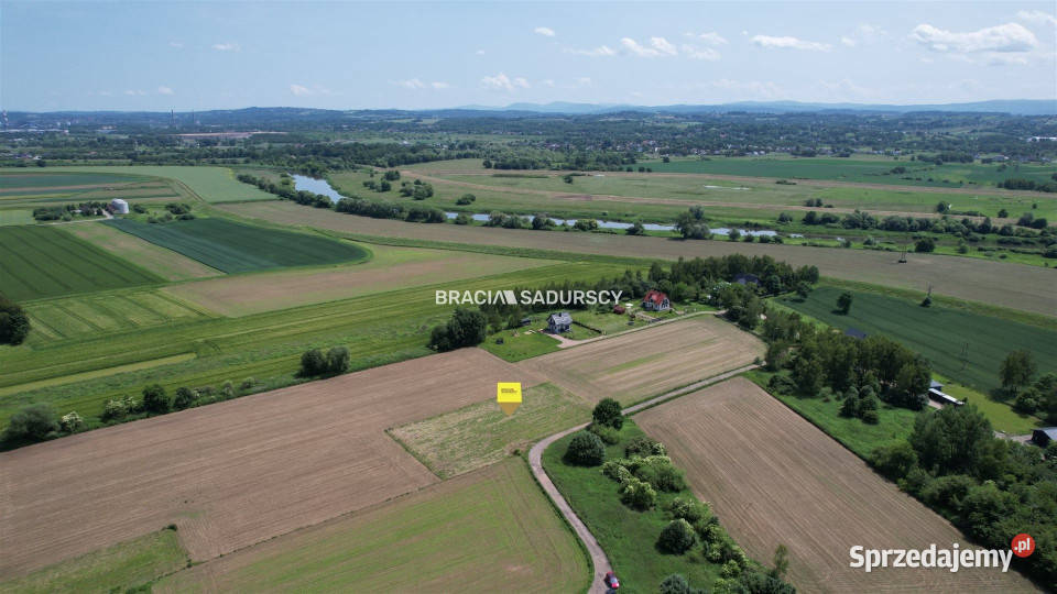 Sprzedaż działki Wołowice 2500m2
