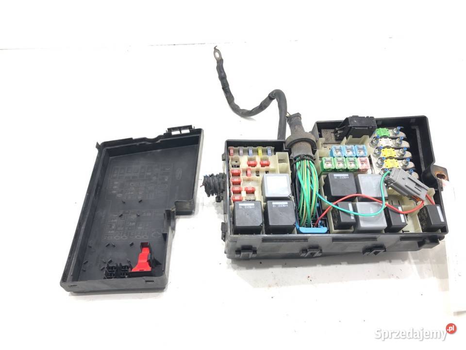 SKRZYNKA BEZPIECZNIKÓW FORD FOCUS C 3M5T14A067BC