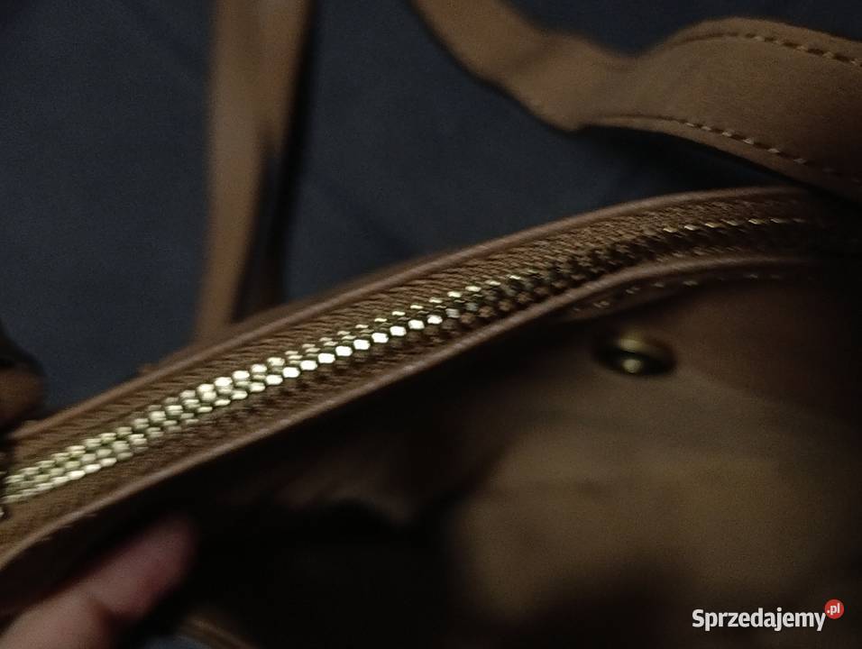 torebka damska na ramię marki FF Poznań