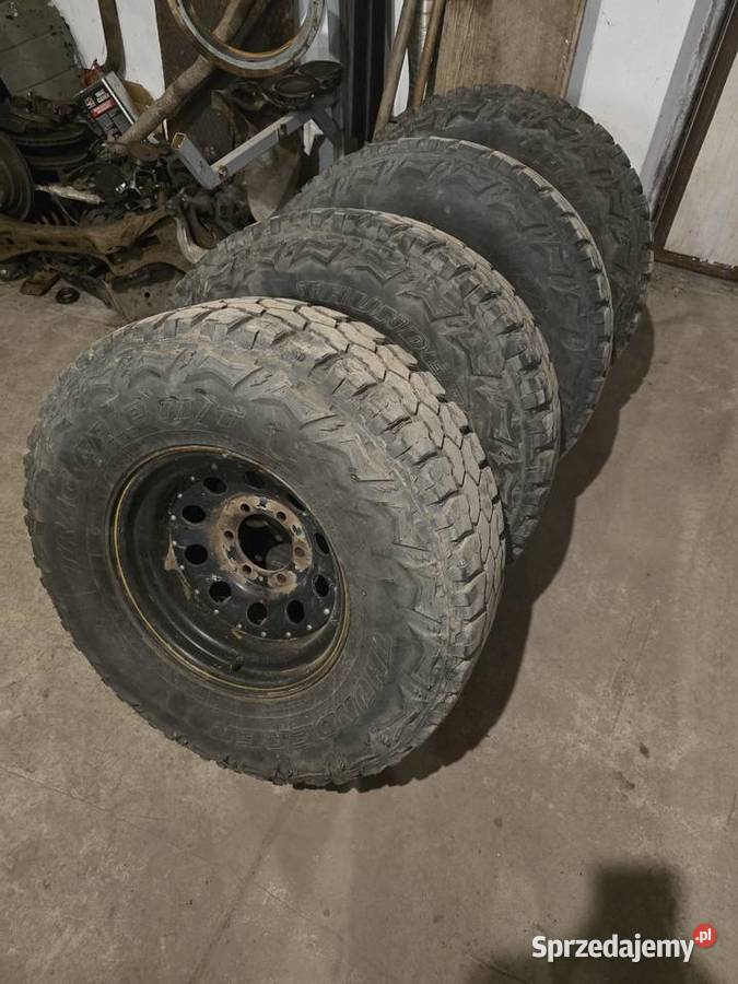 Opony terenowe 33 cale 28575r16 75 sprzedam