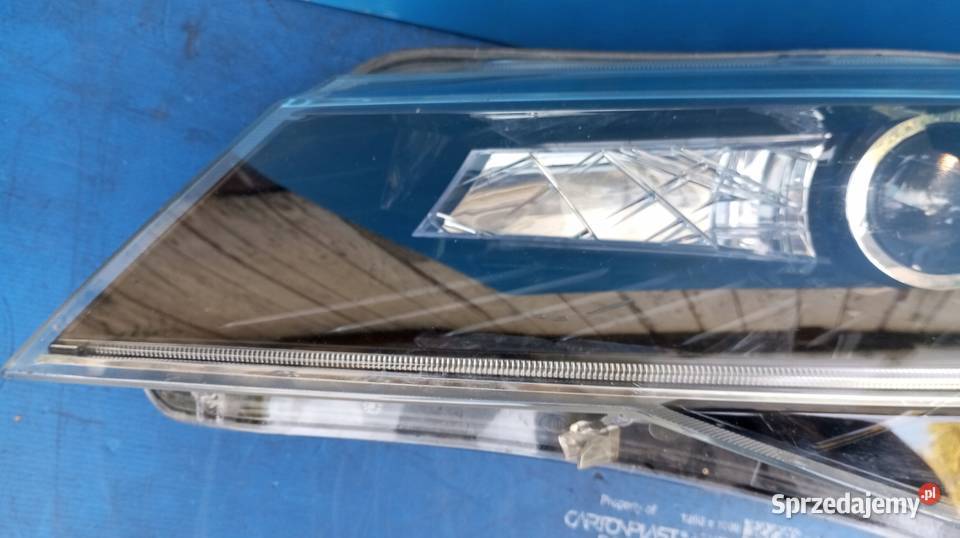 LAMPA LEWY PRZÓD EU 3V1941015A SKODA SUPERB III Nowy Tomyśl