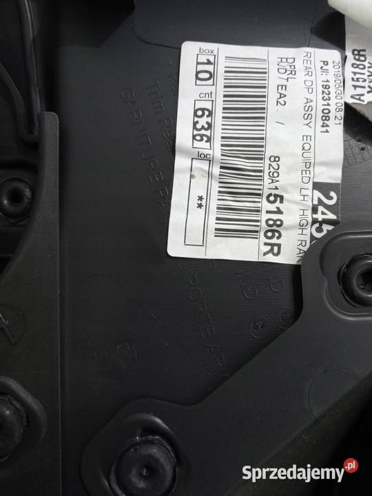 TAPICERKA BOCZEK PRAWY LEWY TYŁ KPL Dacia Duster