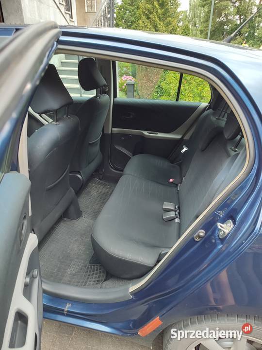 Toyota Yaris II 10 Luna AC 2006r