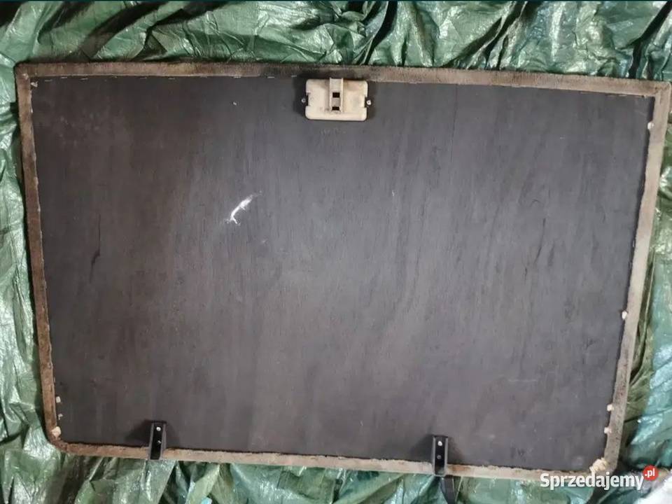 Podłoga tapicerka bagażnika BMW E34 kombi Żory