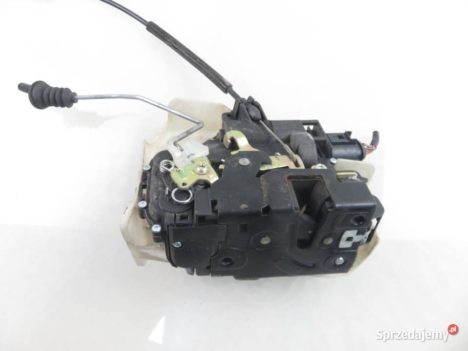 ZAMEK LEWY PRZEDNI VW PASSAT B5