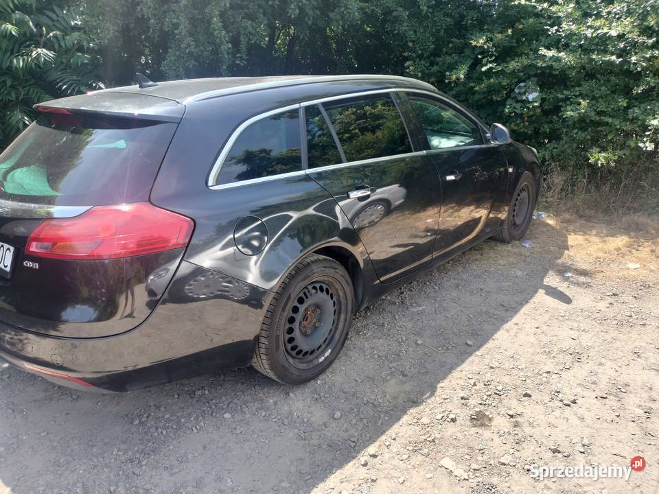 Sprzedam Opel Insignia rocznik 2010r pojemność Prudnik