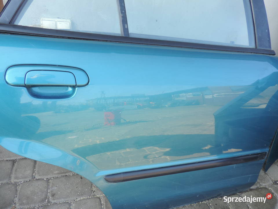 MAZDA 323F BJ DRZWI PRAWY TYŁ HB części blacharskie małopolskie Nowy Sącz