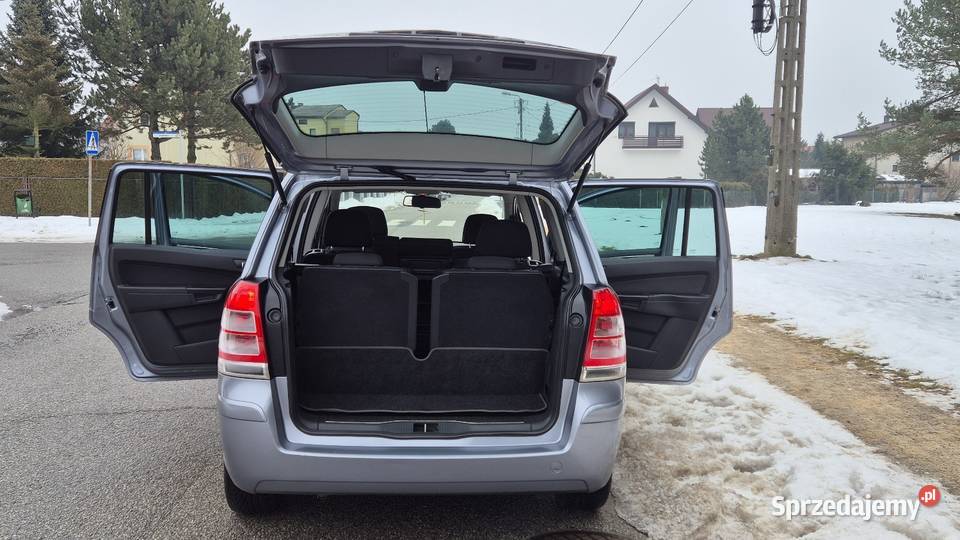 OPEL ZAFIRA B LIFT 18B OPŁACONY Z NIEMIEC KLIMA Rok produkcji 2008 Końskie sprzedam