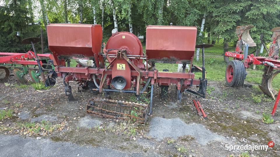4rzędowy siewnik punktowy Kongskilde Demeter dolnośląskie Solna