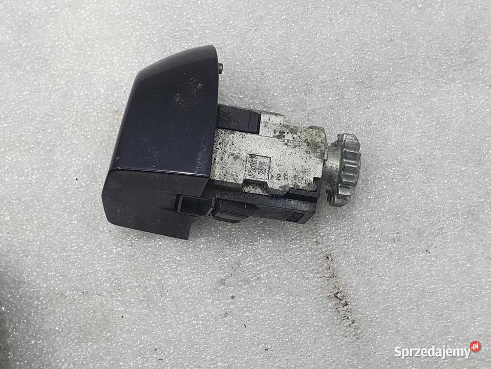 KLAMKA DRZWI PRAWY PRZOD BMW F20 668 SCHWARZ
