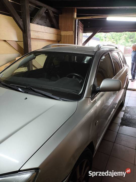 Toyota Avensis 2004 benzyna do naprawy Samochody osobowe