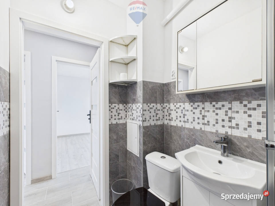 Częściowo umeblowane mieszkanie na wynajem Piętro 2 Gdynia