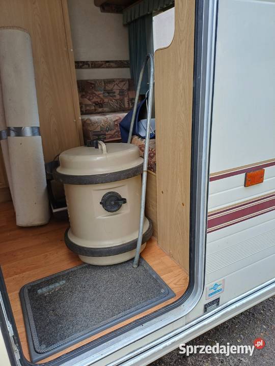 Przyczepa kempingowa LUNAR 2004r zarejestrowana Sosnowiec