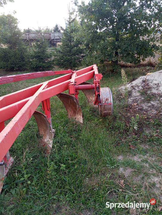 Pług 5 skibowy Akpil Pługi lubelskie Leitnie